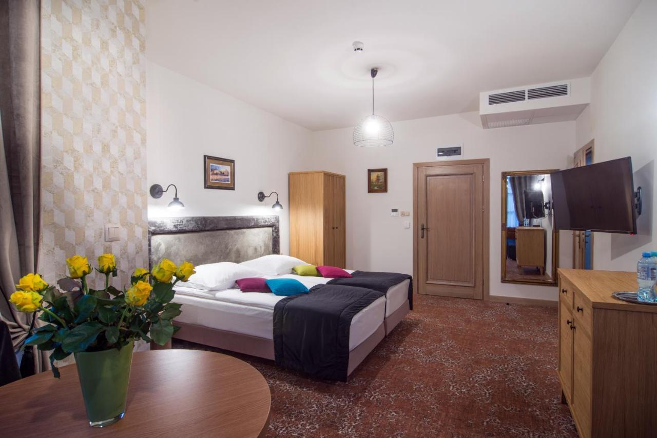 Hotel Dwa Ksiezyce Kazimierz Dolny Luaran gambar