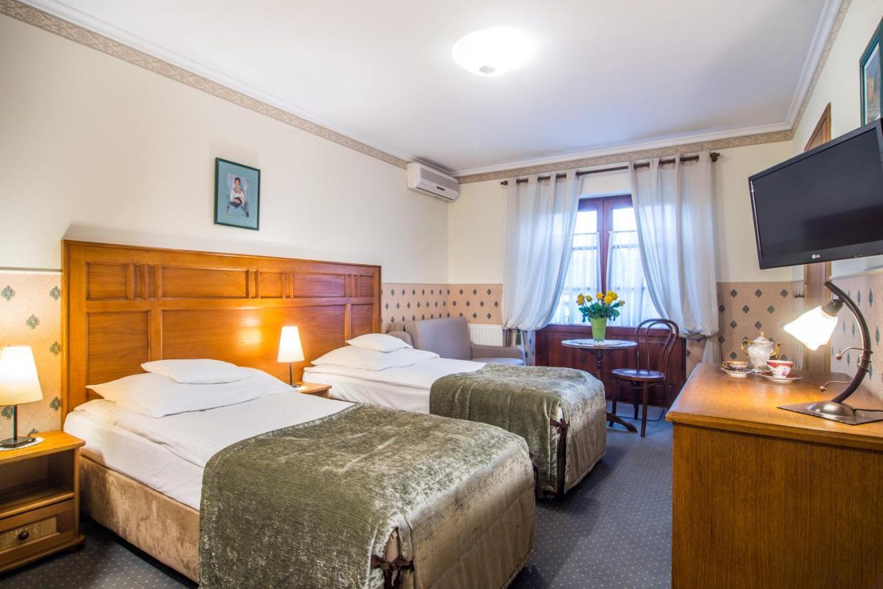 Hotel Dwa Ksiezyce Kazimierz Dolny Luaran gambar
