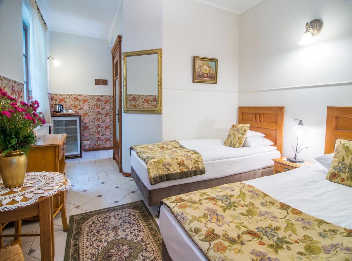 Hotel Dwa Ksiezyce Kazimierz Dolny Luaran gambar