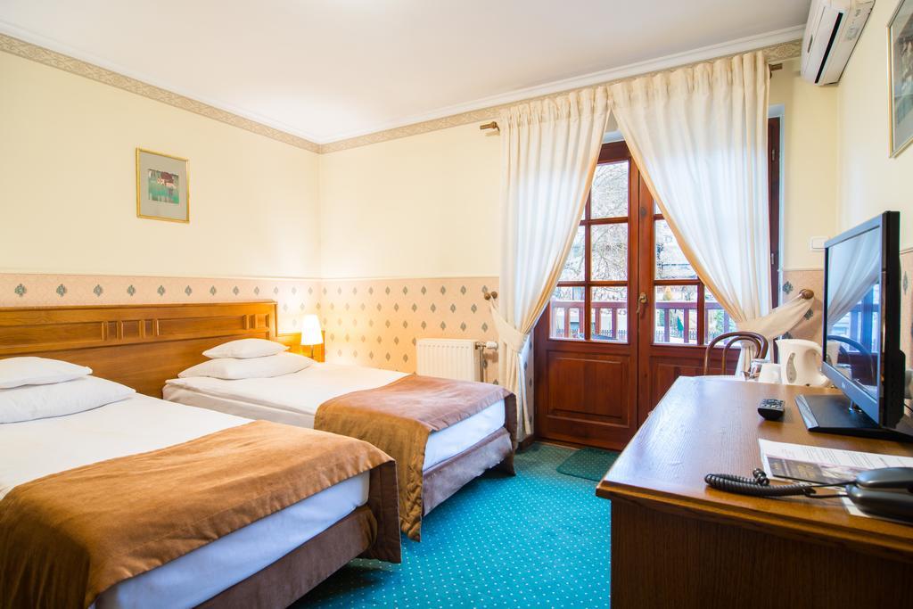 Hotel Dwa Ksiezyce Kazimierz Dolny Luaran gambar
