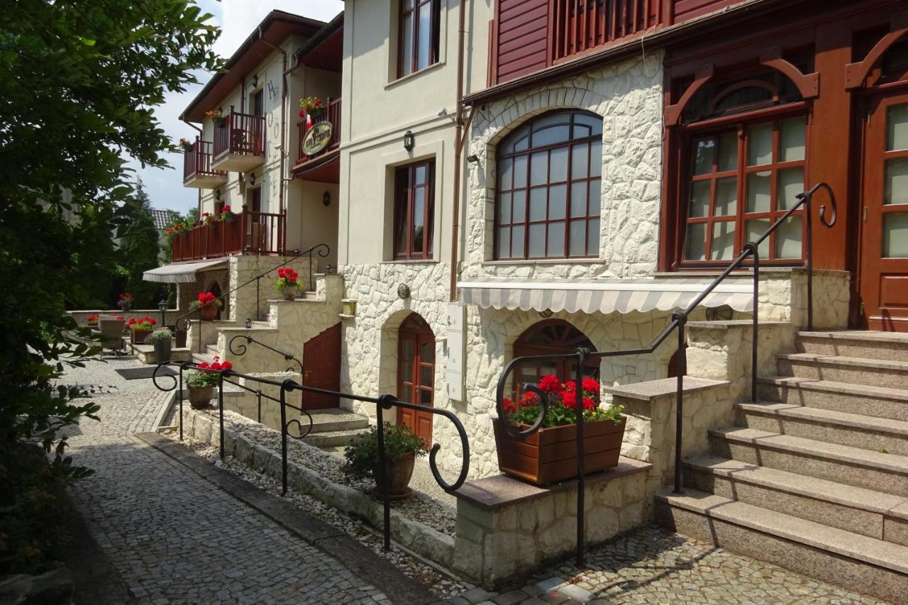 Hotel Dwa Ksiezyce Kazimierz Dolny Luaran gambar